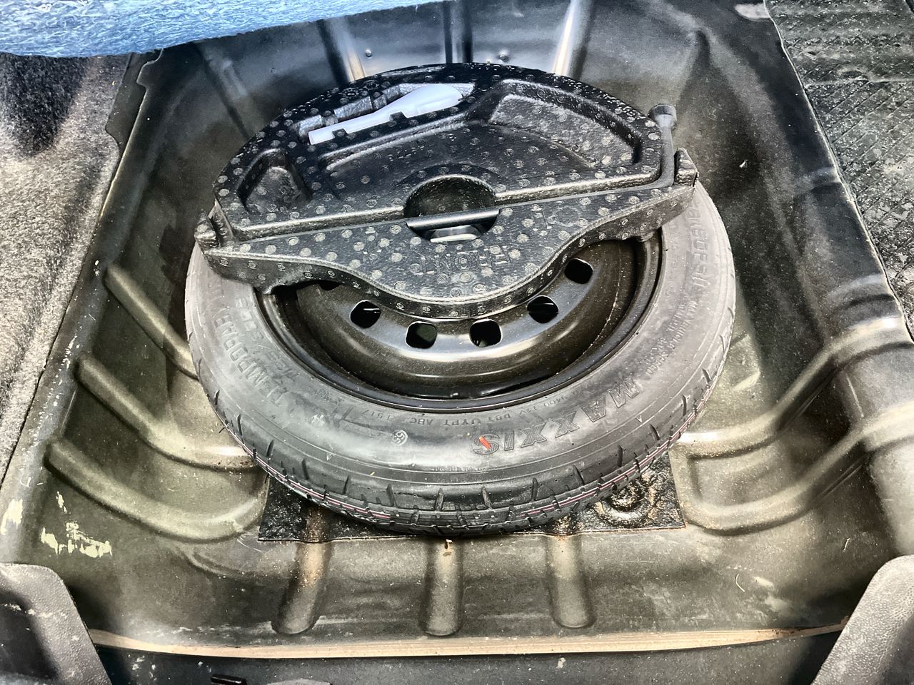 2017 Ford FIESTA SE AT 4 PTAS