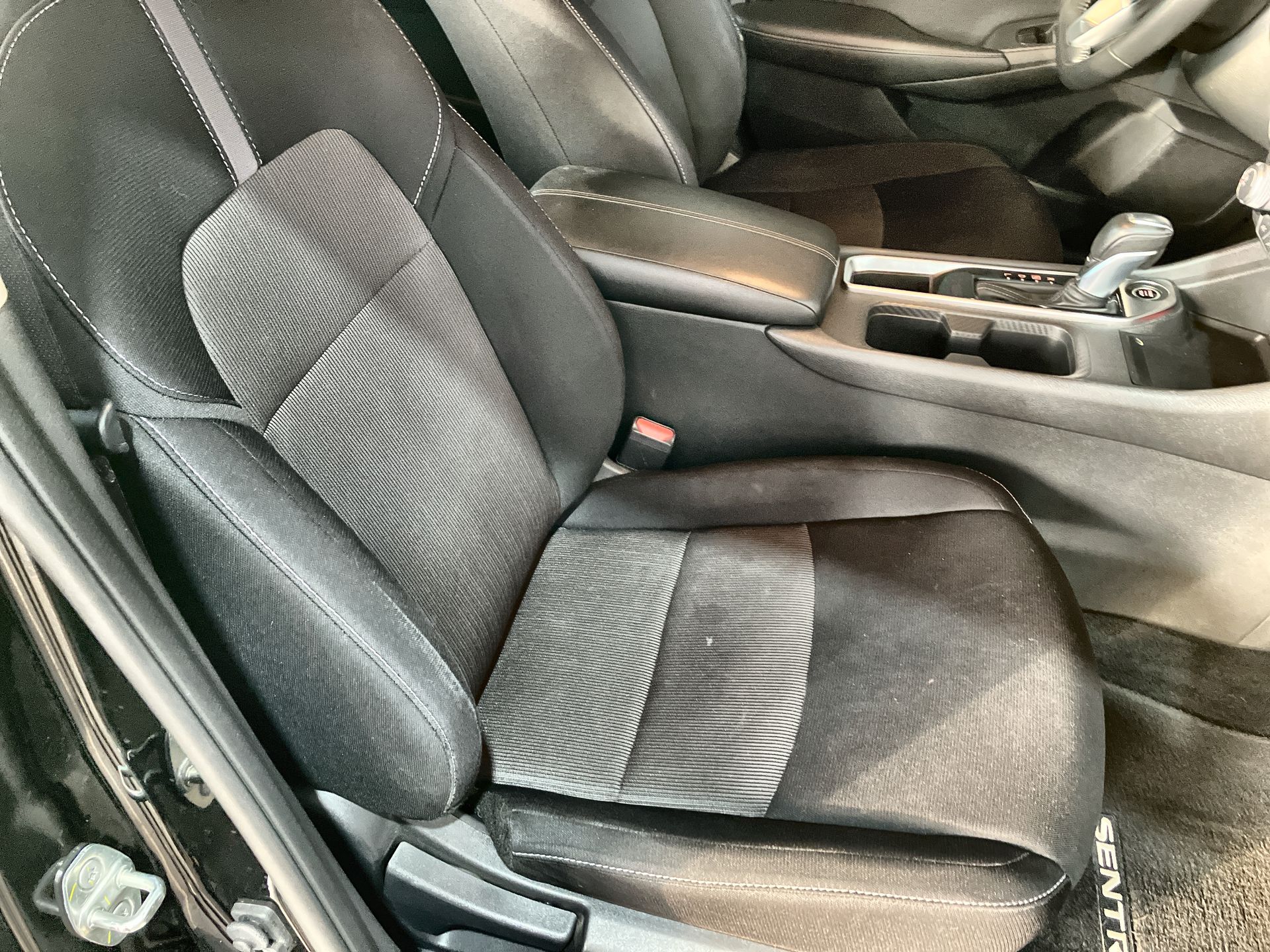 2022 Nissan SENTRA ADVANCE CVT 22