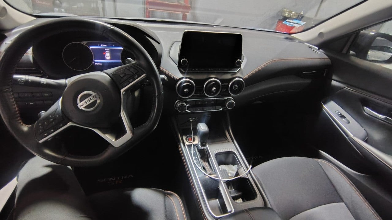 2021 Nissan SENTRA SR BITONO CVT 21