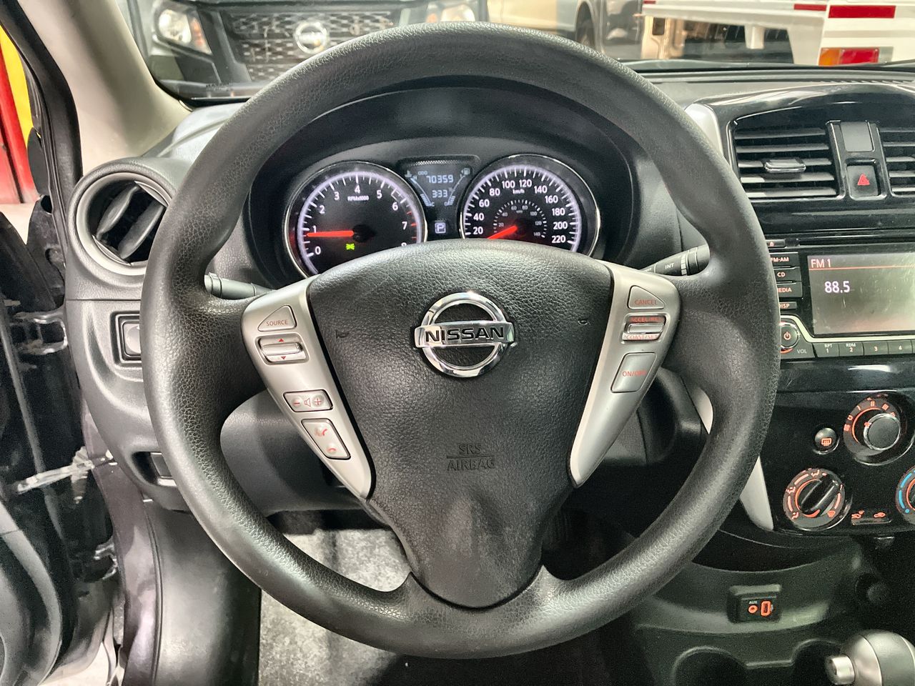 2018 Nissan VERSA ADVANCE AT AC