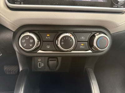 2020 Nissan VERSA ADVANCE CVT 22