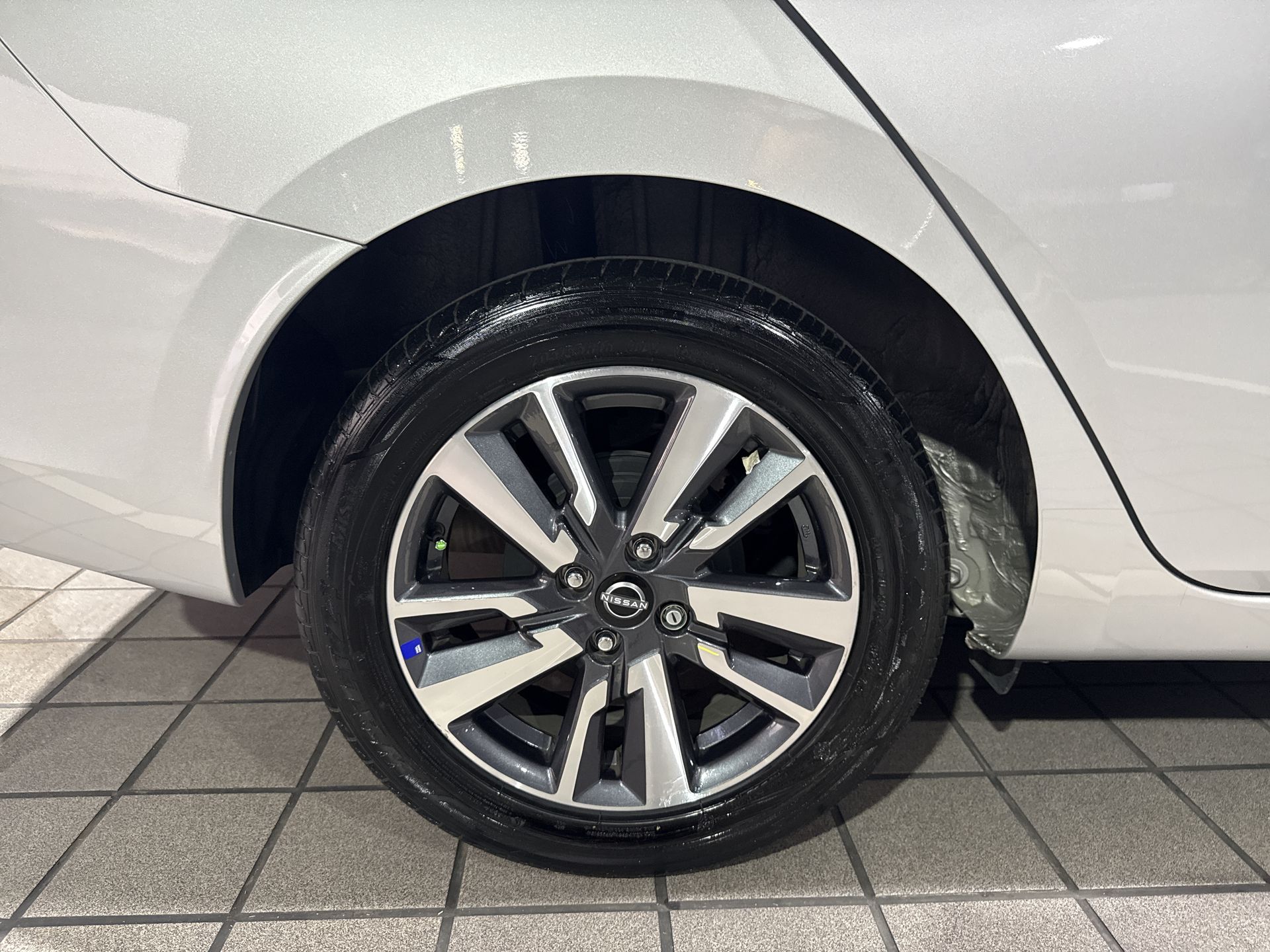 2024 Nissan VERSA ADVANCE CVT 24