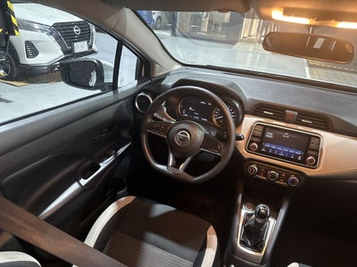 2020 Nissan VERSA ADVANCE MT