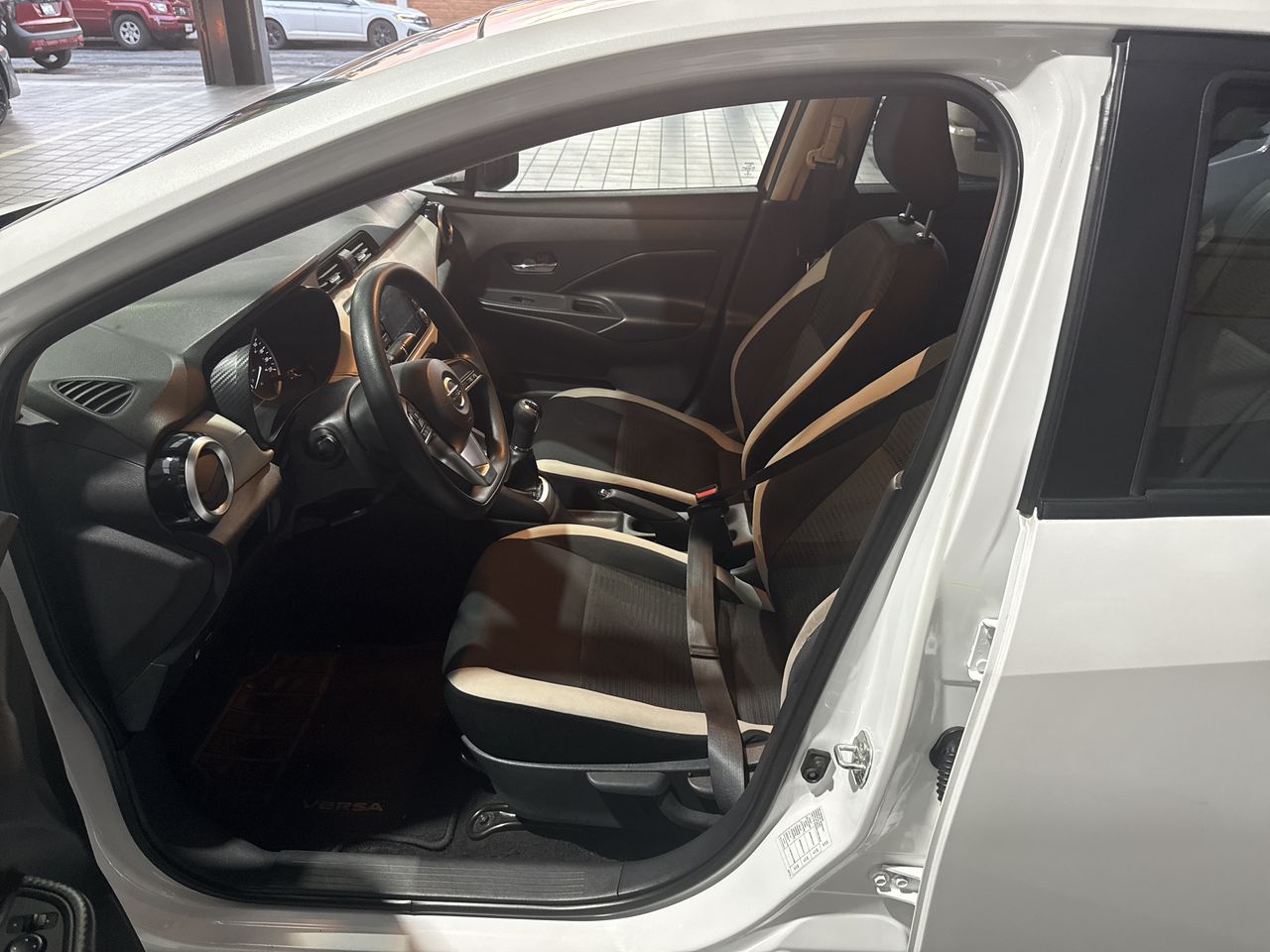 2020 Nissan VERSA ADVANCE MT