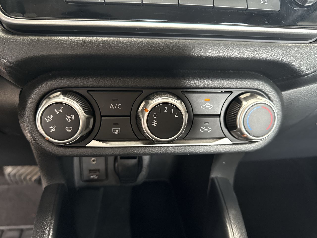 2020 Nissan VERSA SENSE CVT