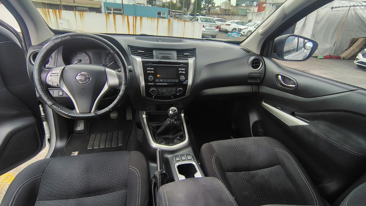 2020 Nissan FRONTIER LE TM AC