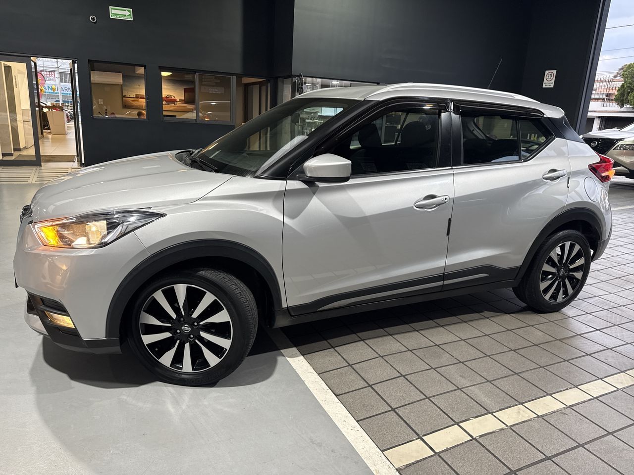 2020 Nissan KICKS ADVANCE 1.6 LTS CVT A/C