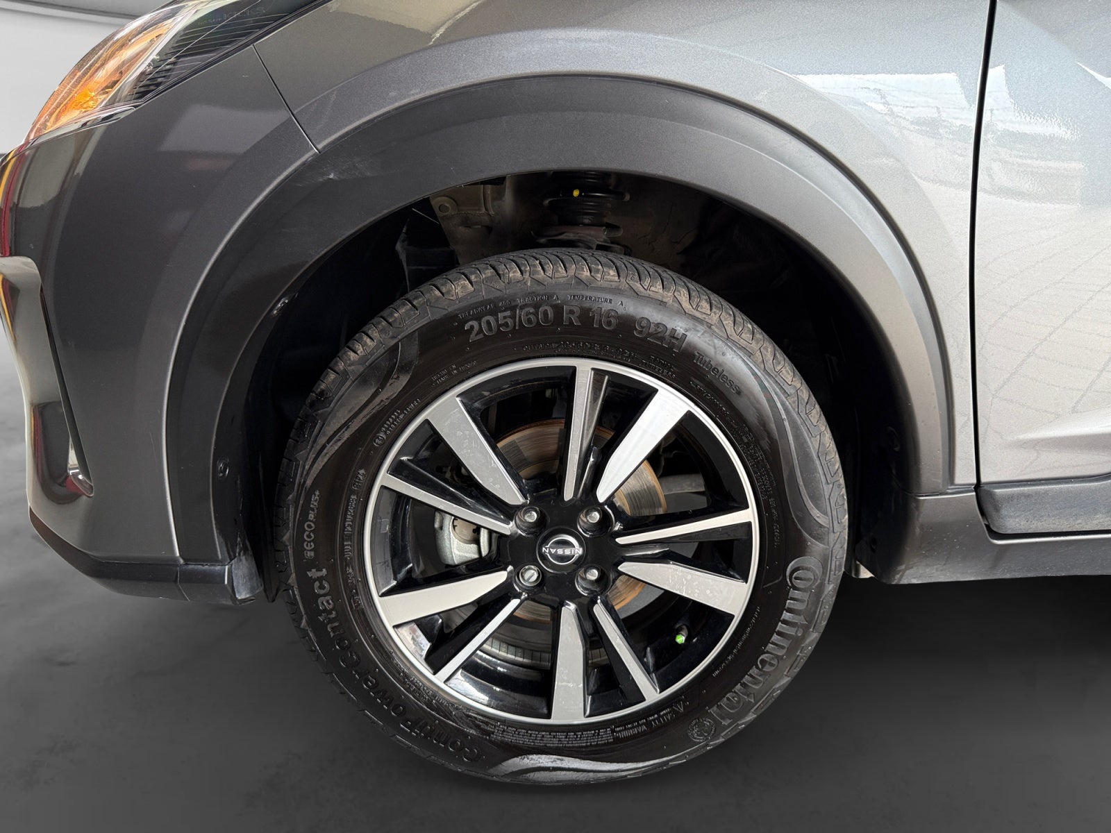 2024 Nissan KICKS PLAY ADVANCE 1.6 LTS MT 24
