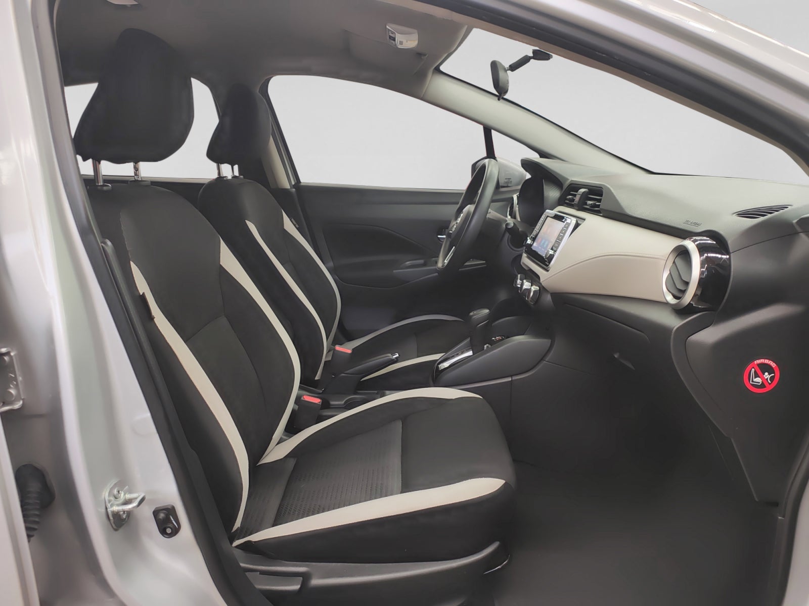 2022 Nissan VERSA VERSA ADVANCE CVT