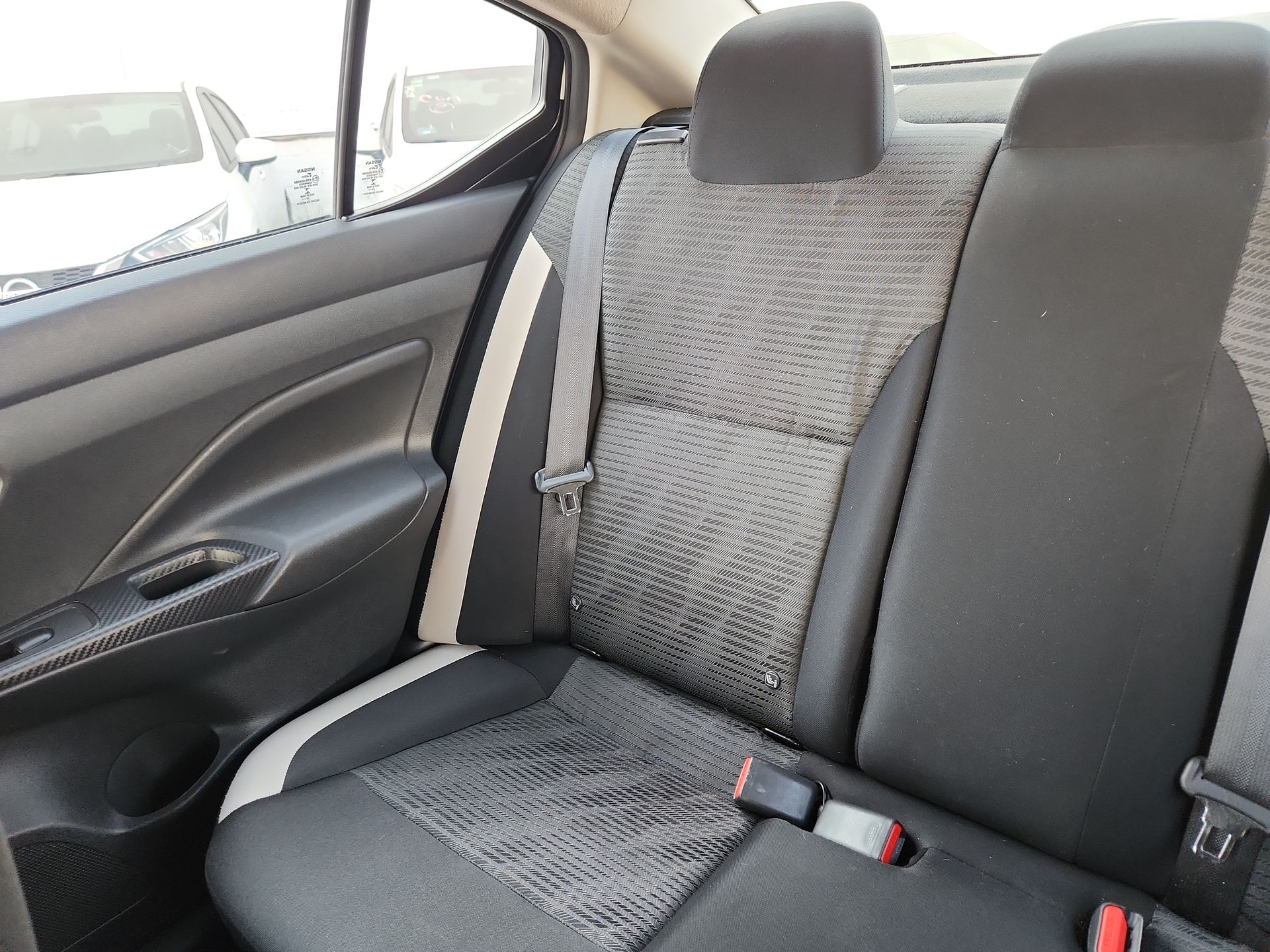 2022 Nissan VERSA ADVANCE CVT 22