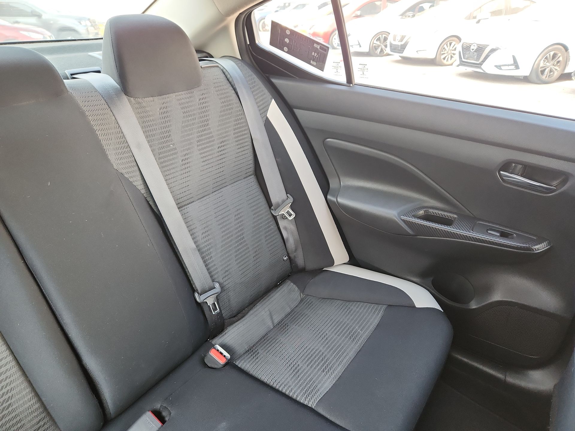 2022 Nissan VERSA ADVANCE CVT 22