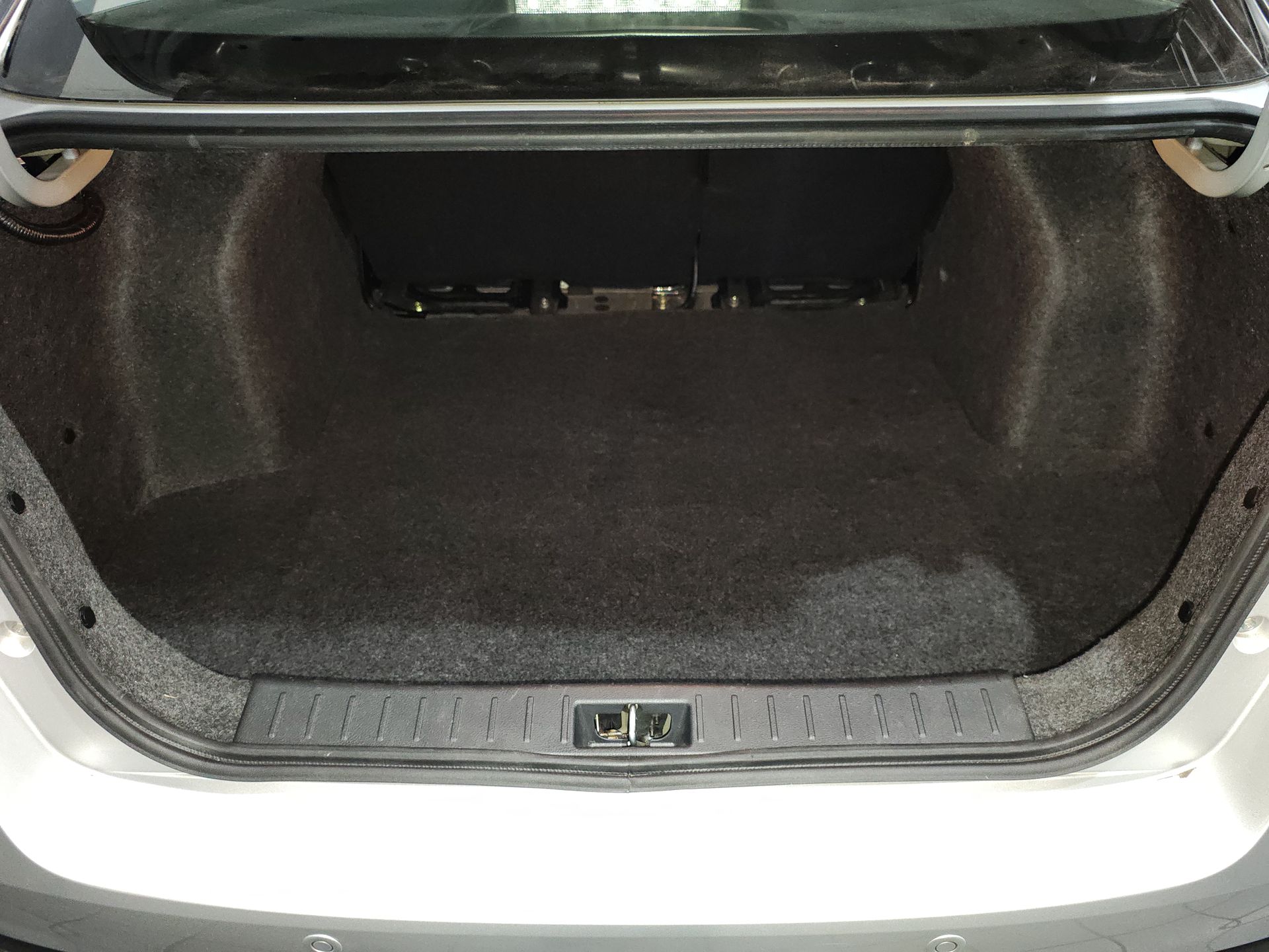 2023 Nissan VERSA ADVANCE MT 23