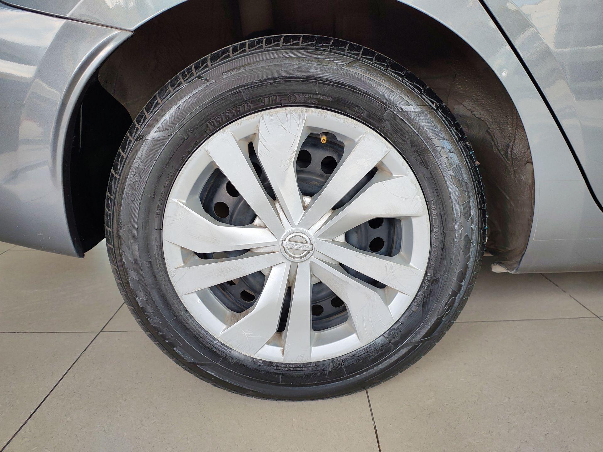 2023 Nissan VERSA SENSE MT 23