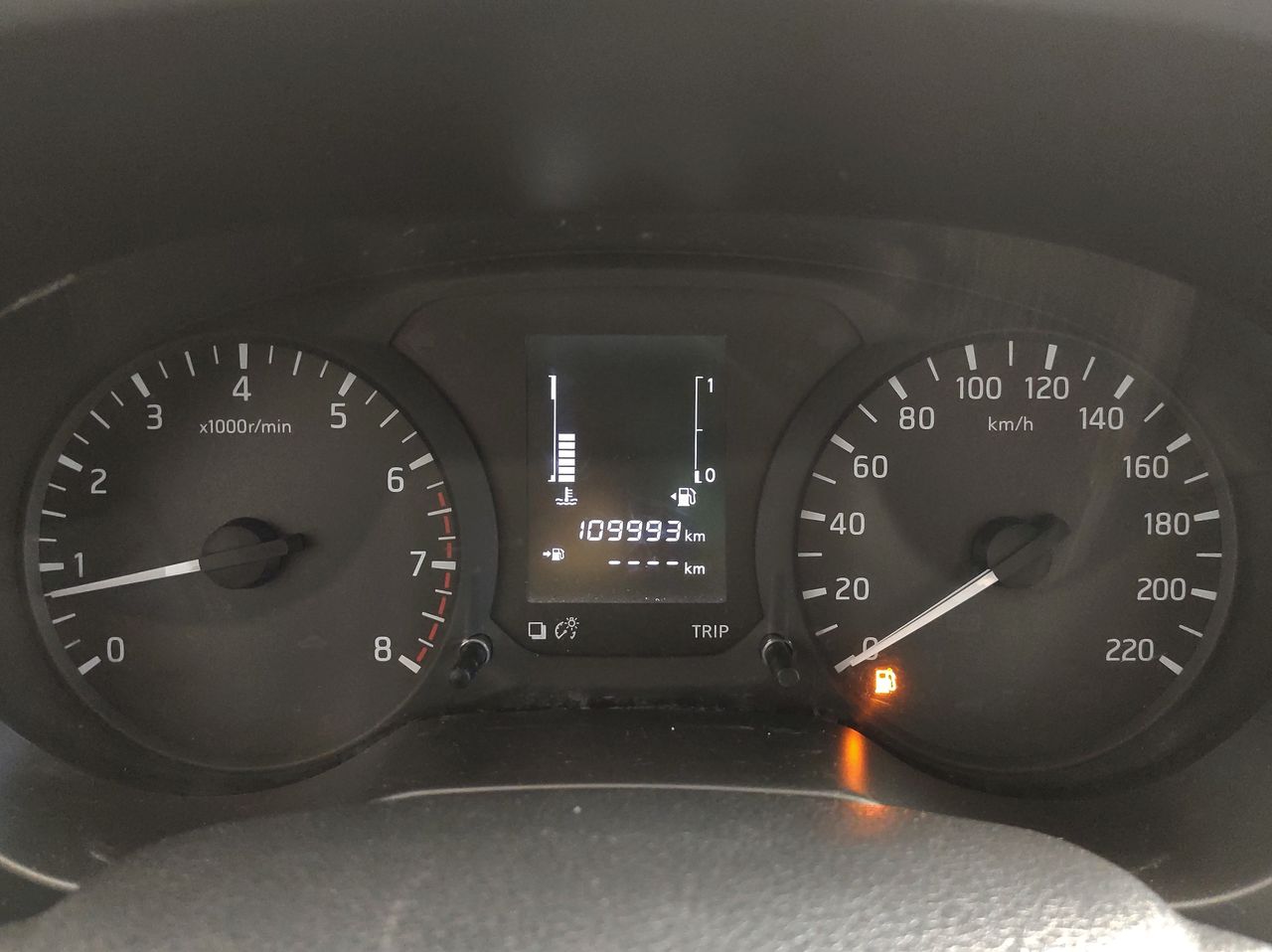 2020 Nissan NP300 FRONTIER LE TM AC