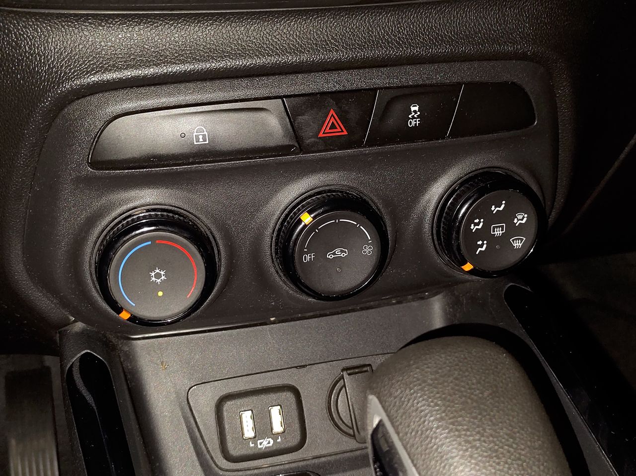 2024 Chevrolet ONIX LS B