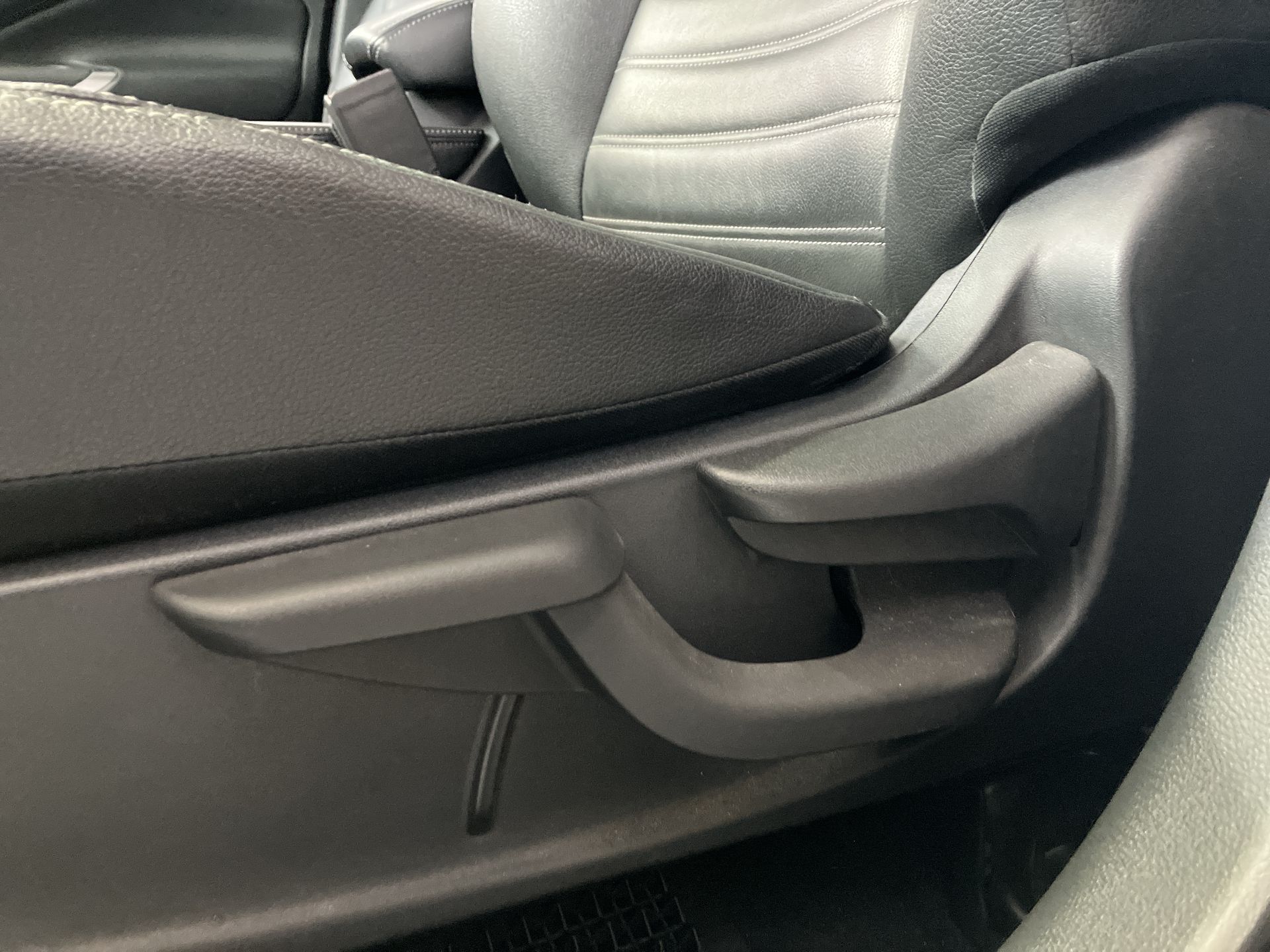 2024 Nissan KICKS E-POWER PLATINUM E-POWER 24