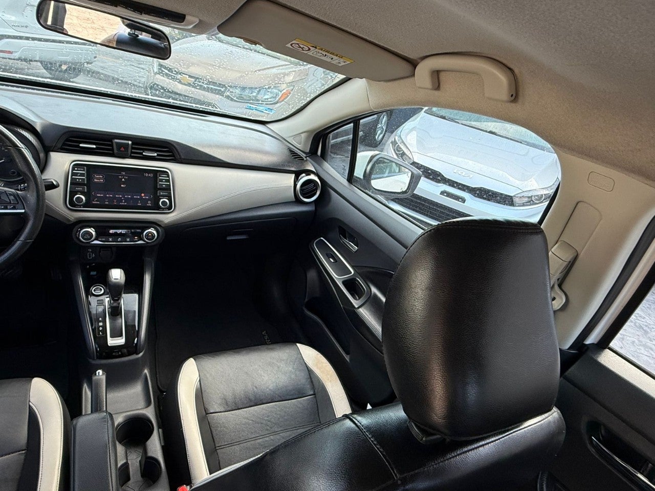 2021 Nissan VERSA PLATINUM CVT 21