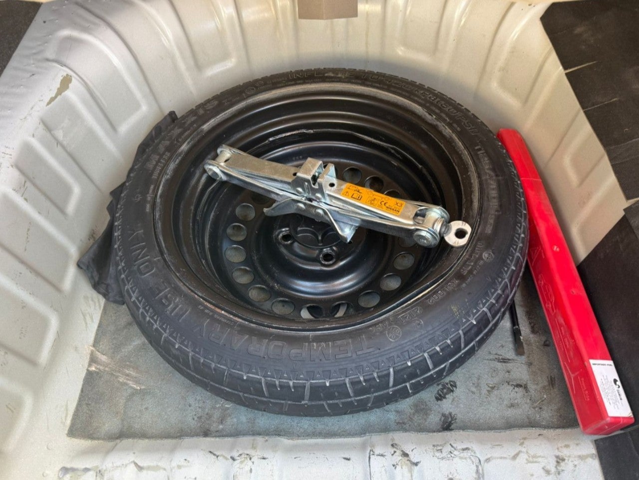 2021 Nissan VERSA PLATINUM CVT 21