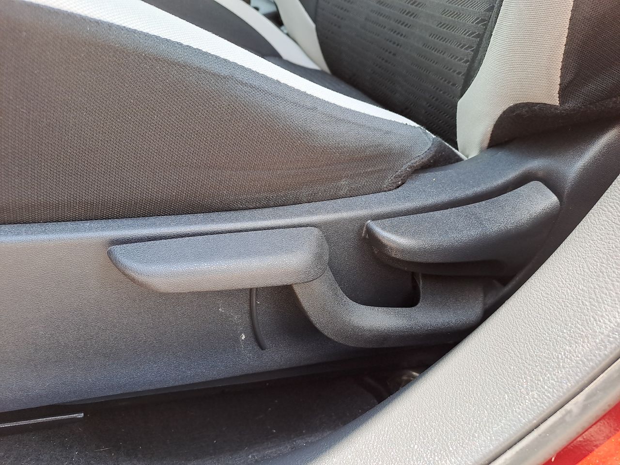 2021 Nissan VERSA ADVANCE MT 21