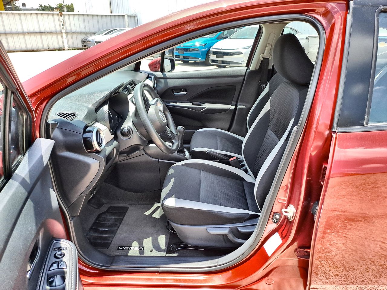 2021 Nissan VERSA ADVANCE MT 21