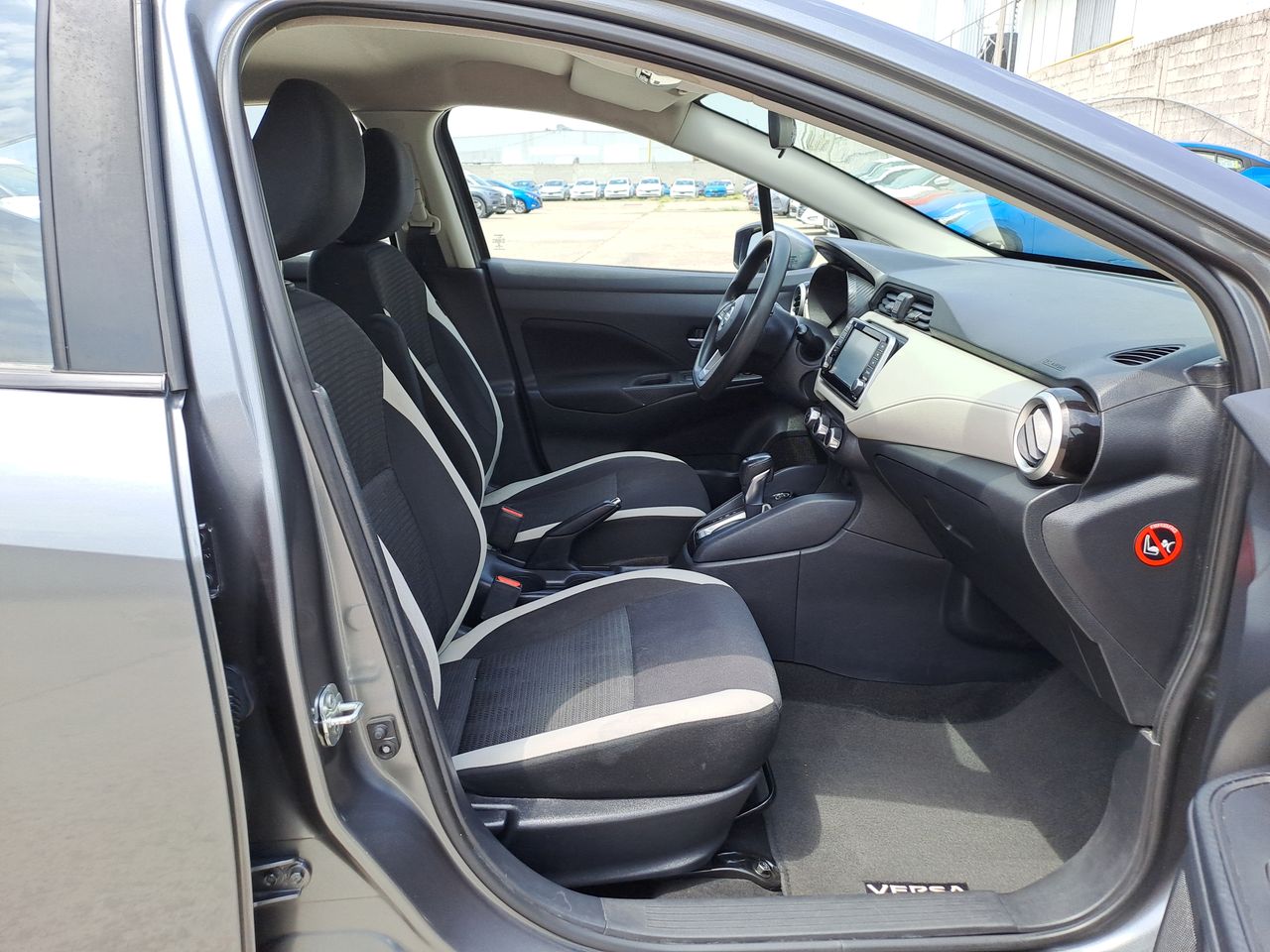 2021 Nissan VERSA ADVANCE CVT 21