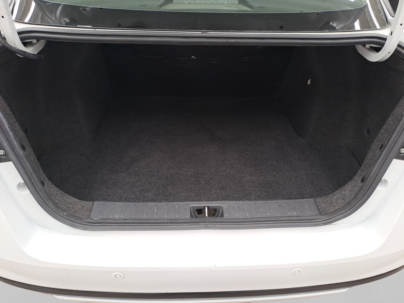 2023 Nissan VERSA SENSE MT 23