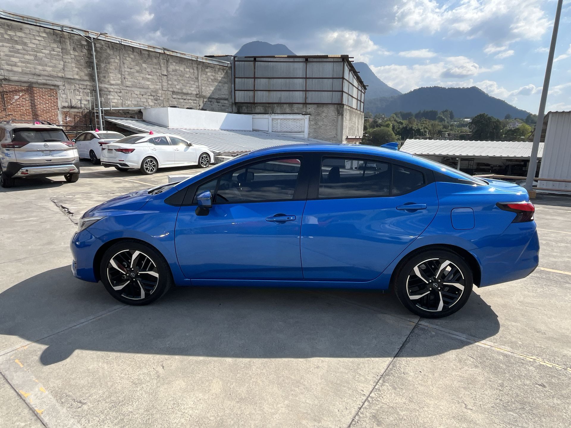 2023 Nissan VERSA EXCLUSIVE CVT 23