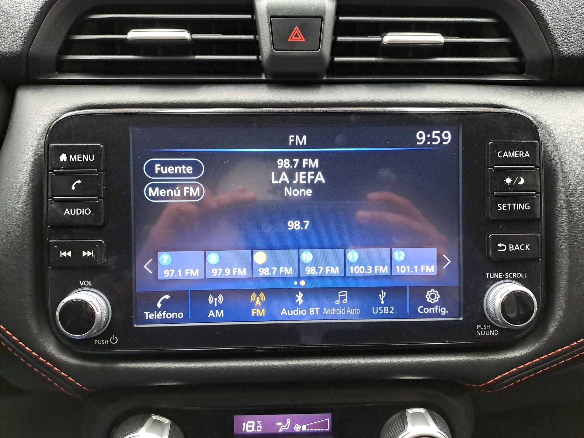 2023 Nissan VERSA SR CVT 23