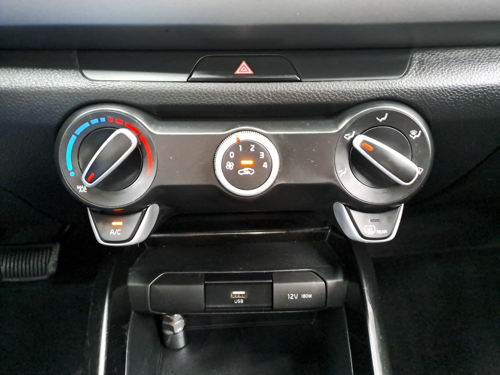 2023 Kia RIO LX TA
