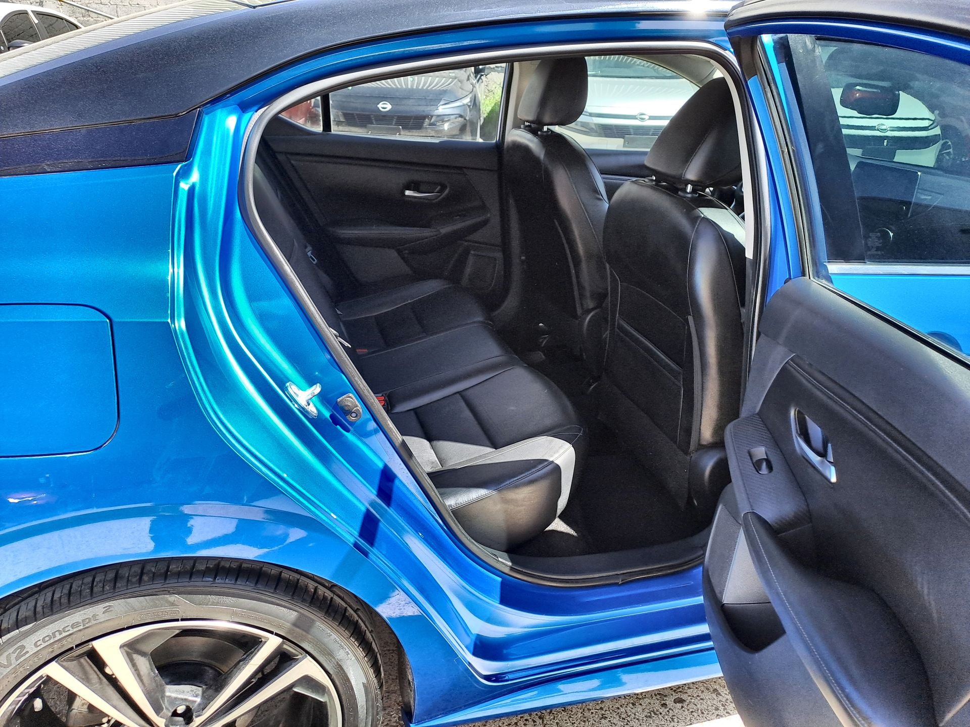 2023 Nissan SENTRA PLATINUM BITONO CVT 23