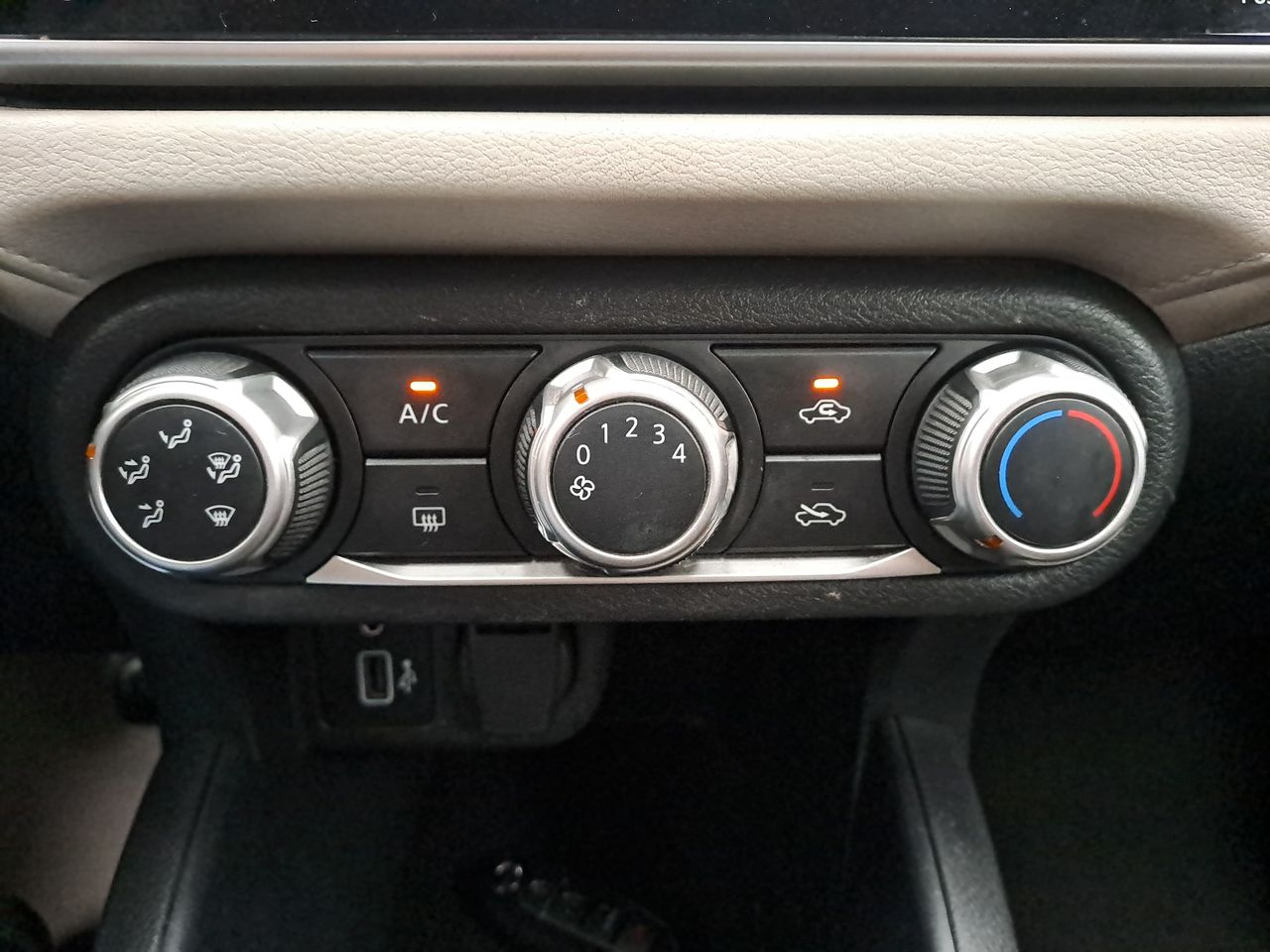 2021 Nissan VERSA ADVANCE MT 21