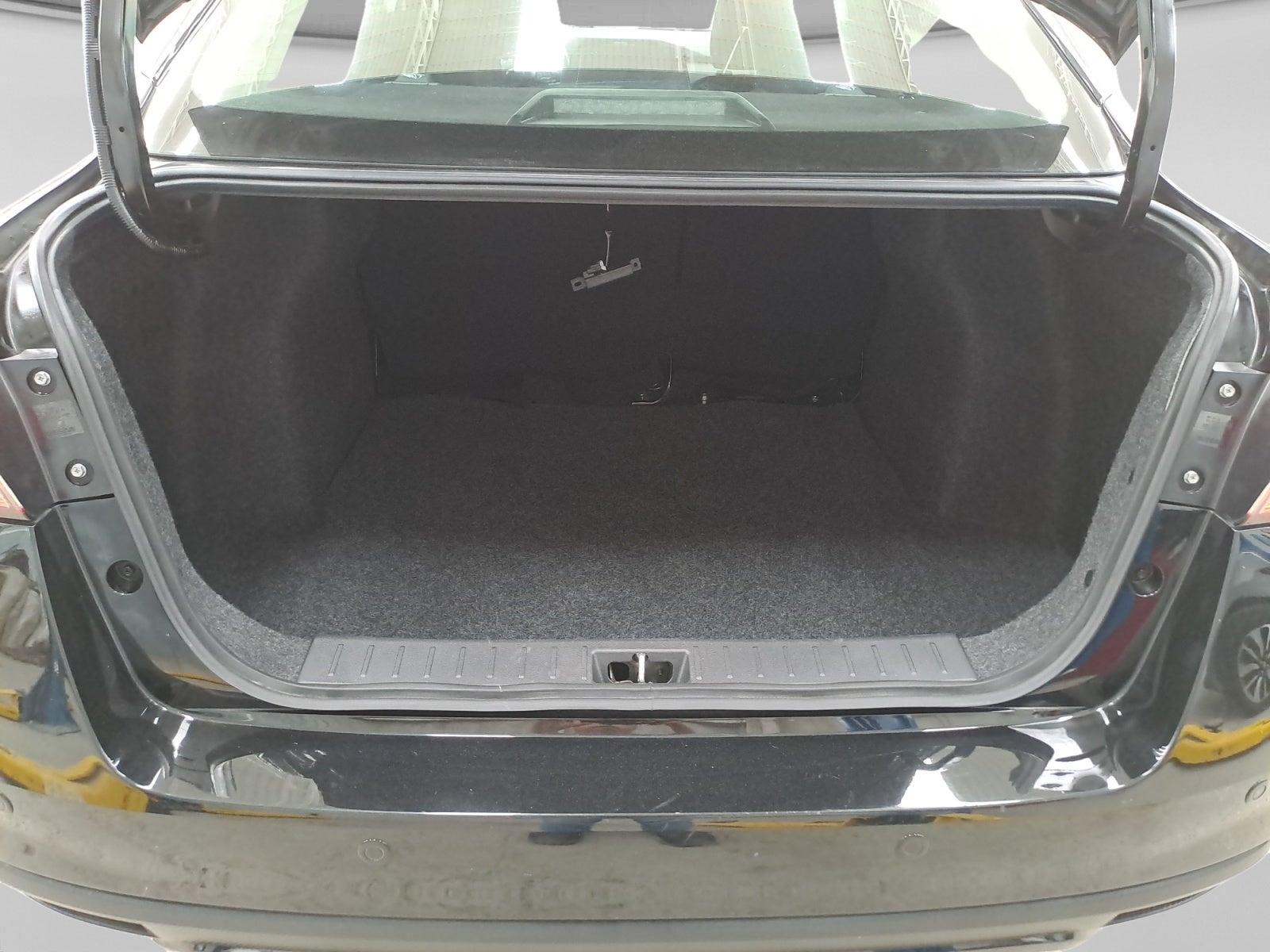 2025 Nissan VERSA SR CVT 25