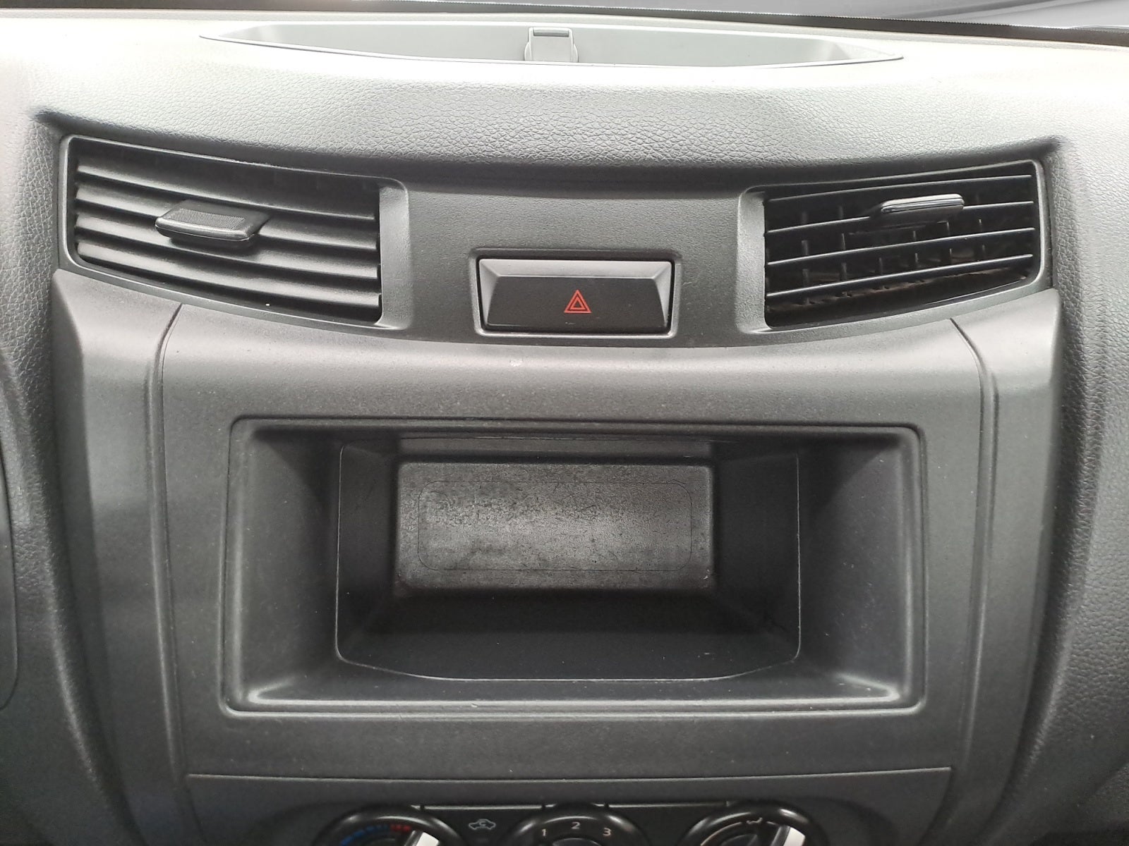 2020 Nissan FRONTIER PICK UP TM DH AC PAQ. SEG. 6 VEL