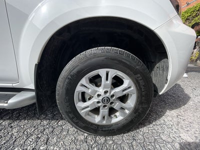 2023 Nissan FRONTIER LE TM 23