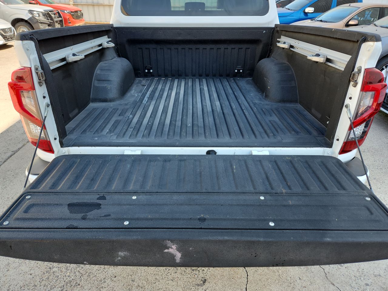 2021 Nissan FRONTIER PRO-4X 4X4 TA 21