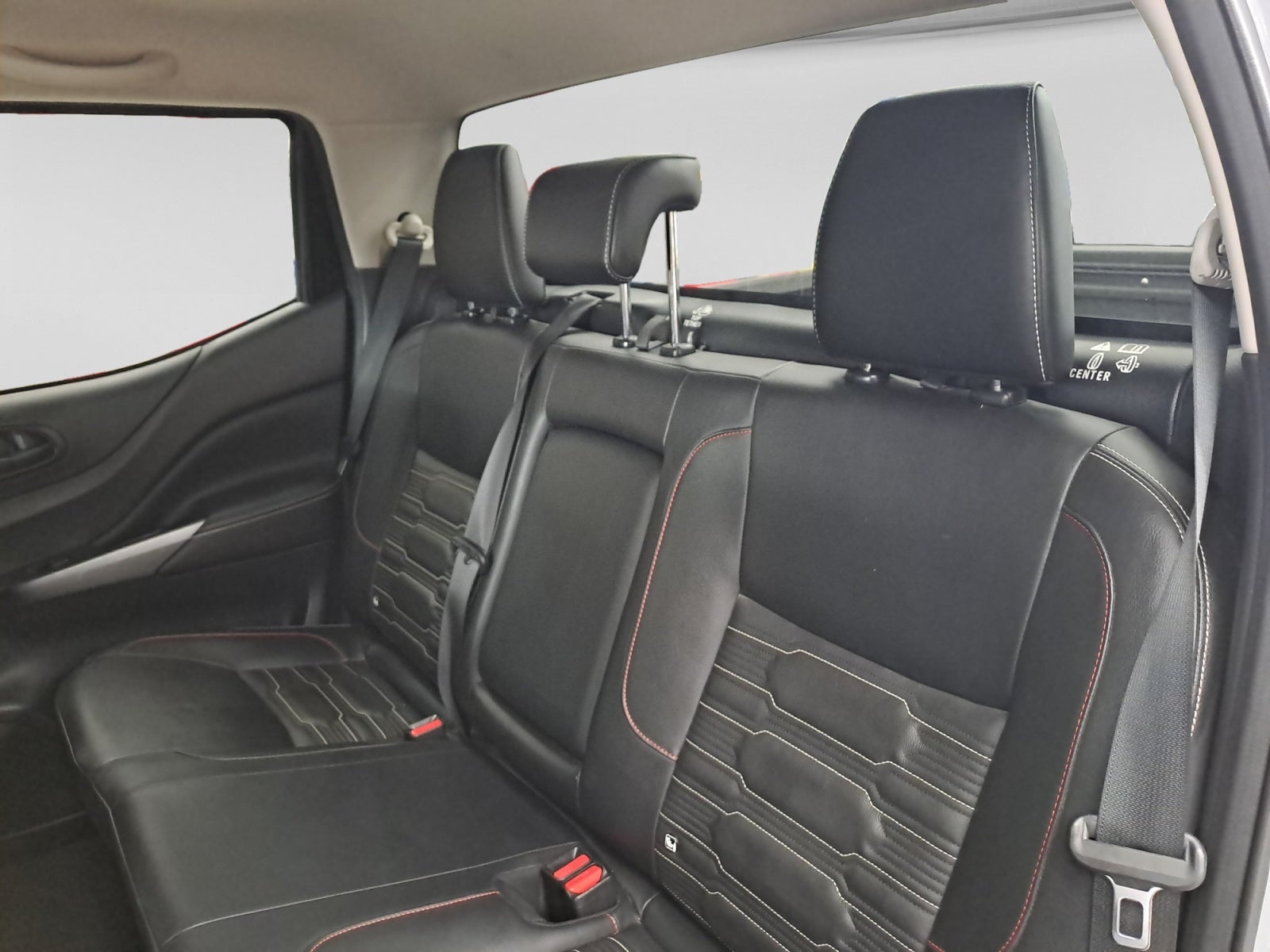 2023 Nissan FRONTIER PRO-4X 4X4 TA 23