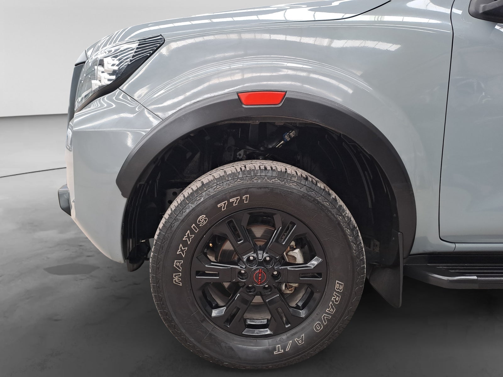 2023 Nissan FRONTIER PRO-4X 4X4 TA 23