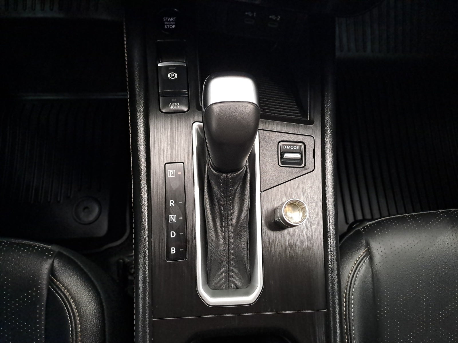2025 Nissan KICKS ADVANCE CVT 25