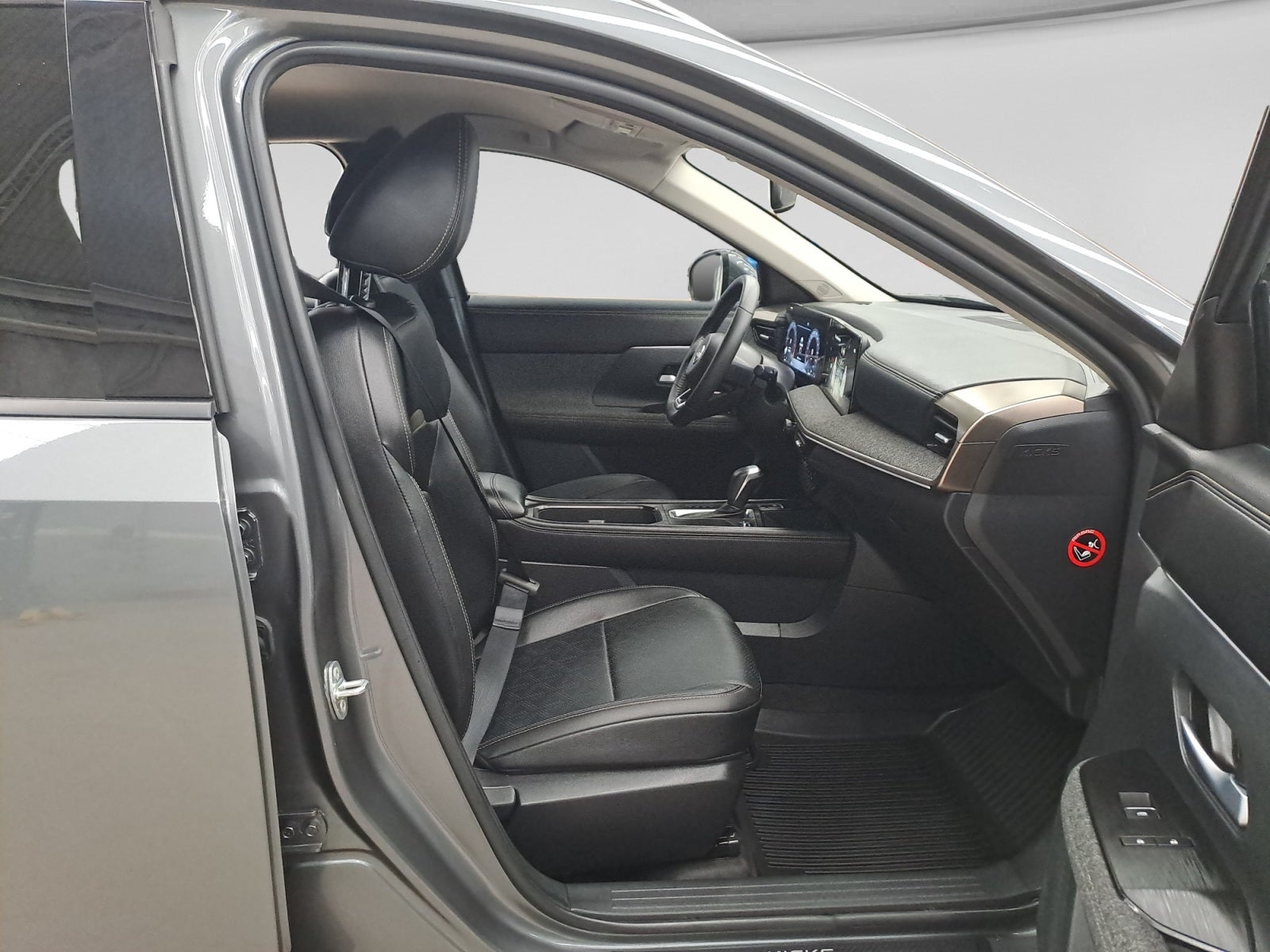 2025 Nissan KICKS ADVANCE CVT 25