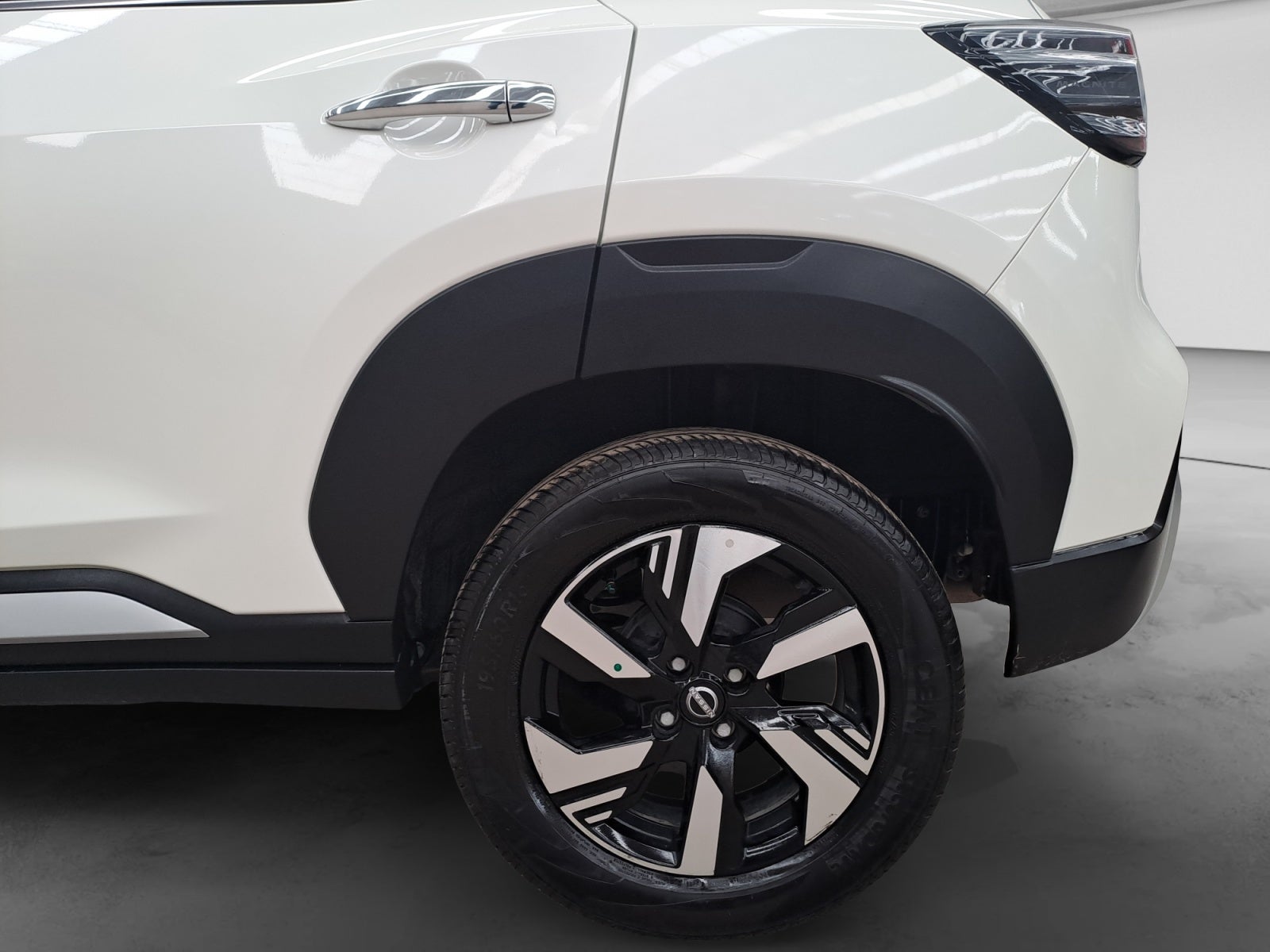 2026 Nissan MAGNITE EXCLUSIVE 1.0 LTS CVT 25
