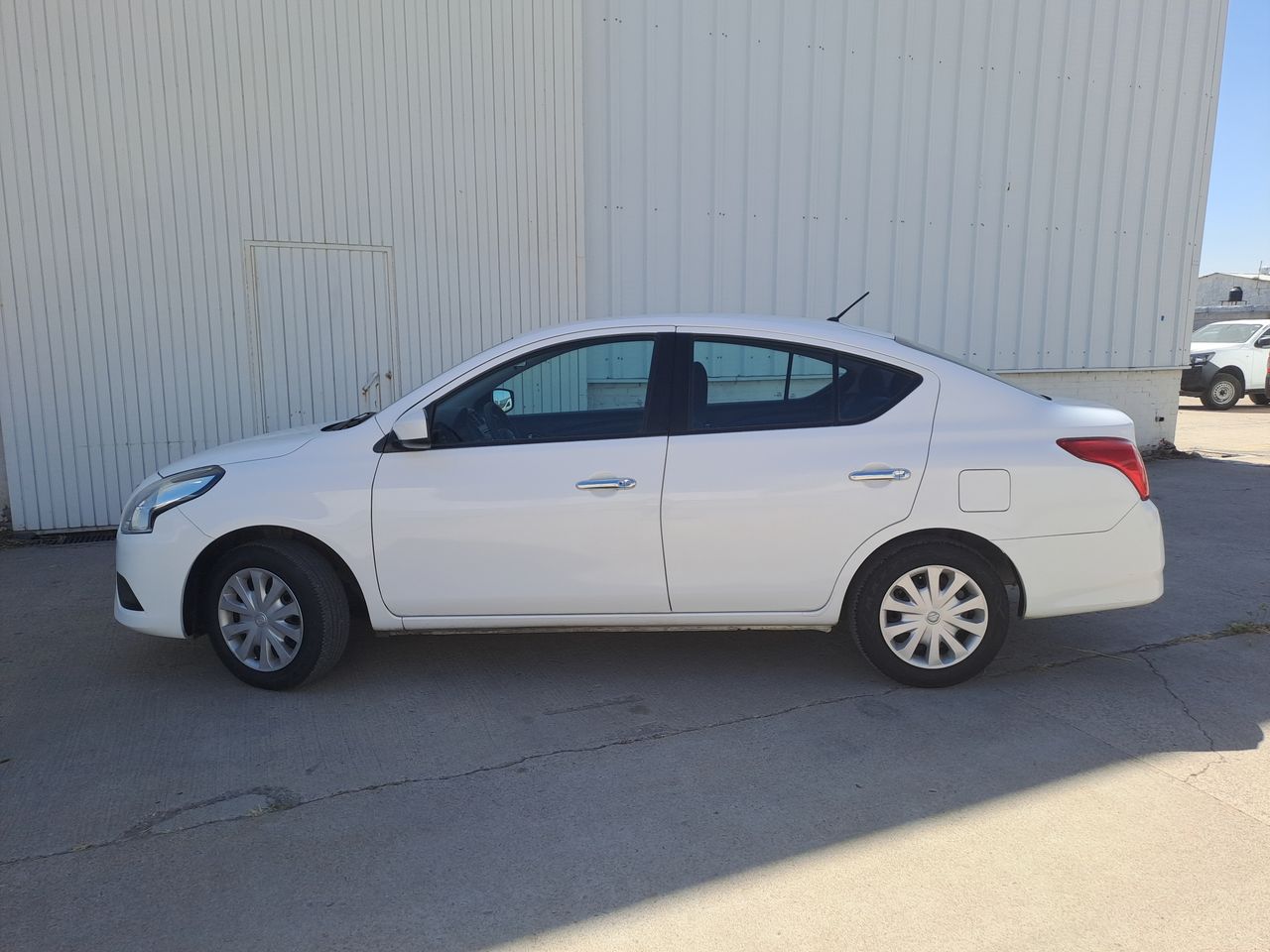 2018 Nissan VERSA SENSE AT AC