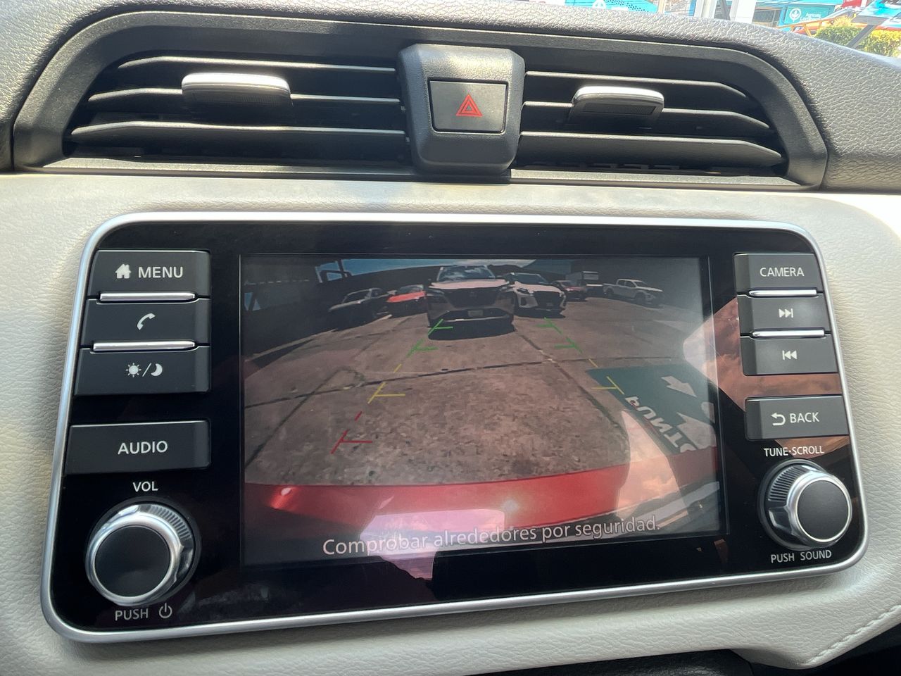 2020 Nissan VERSA ADVANCE MT