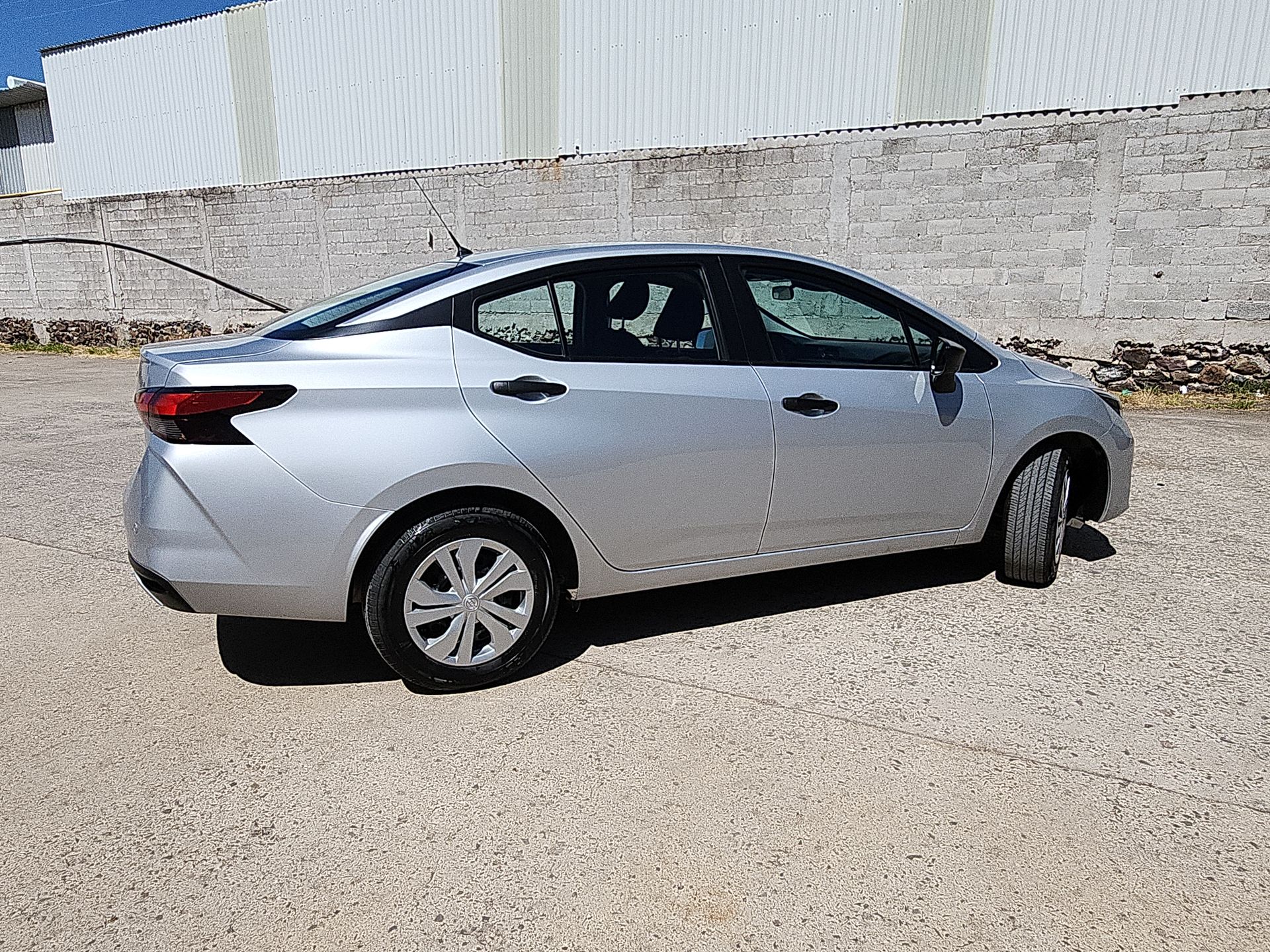 2025 Nissan VERSA SENSE MT 25