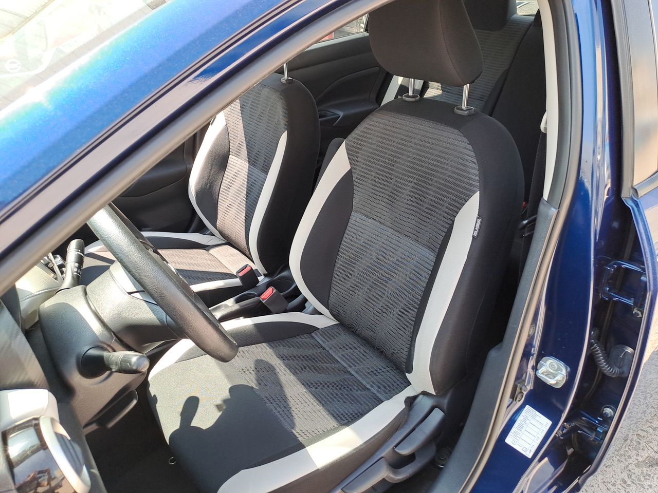 2022 Nissan VERSA ADVANCE CVT 22