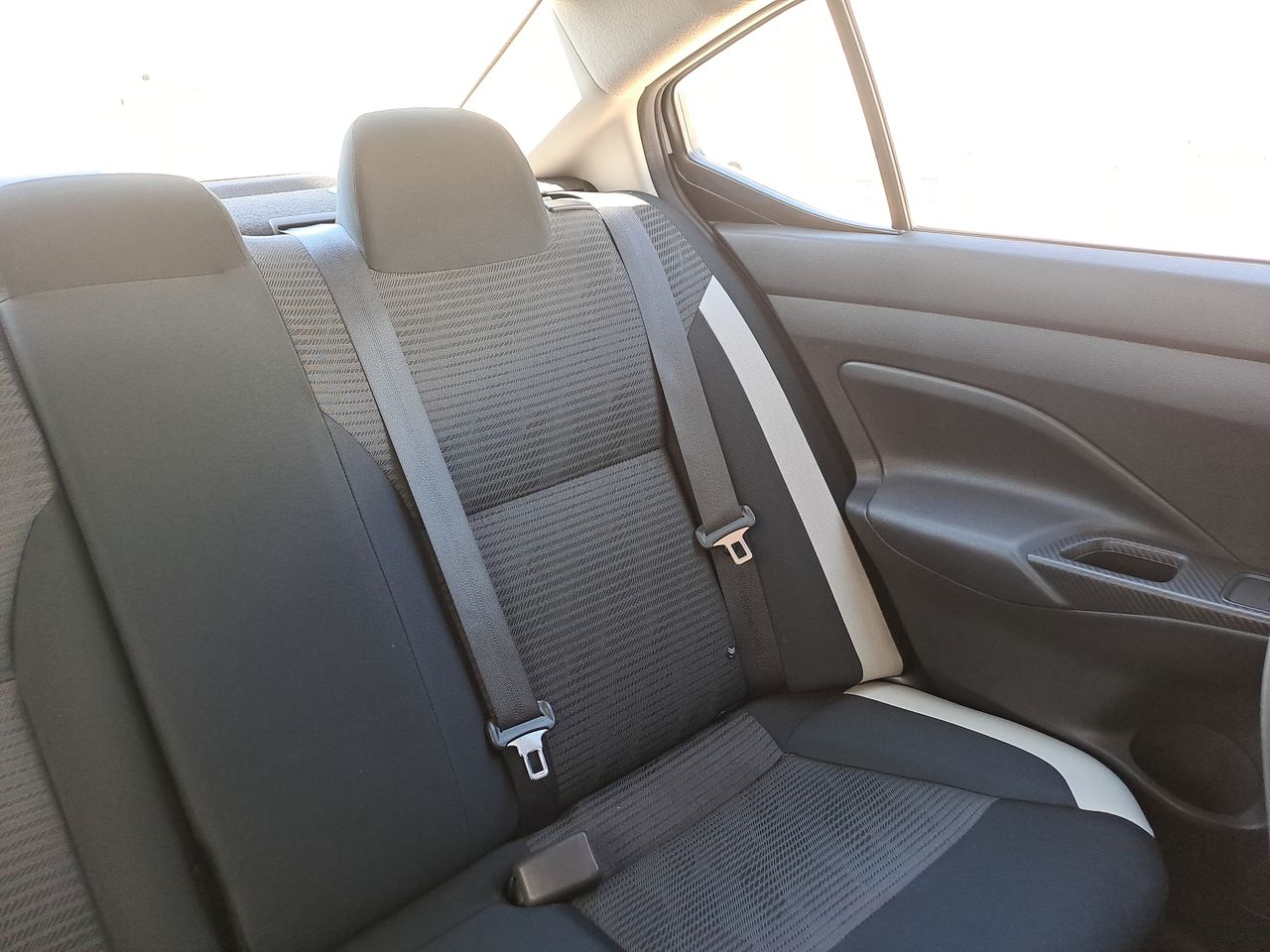 2020 Nissan VERSA ADVANCE CVT