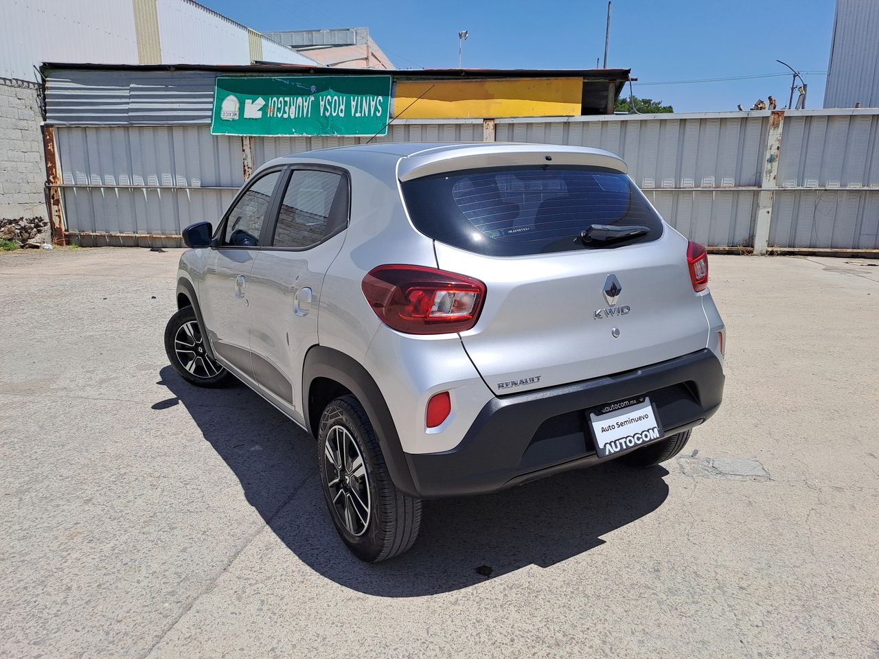 2024 RENAULT KWID ICONIC