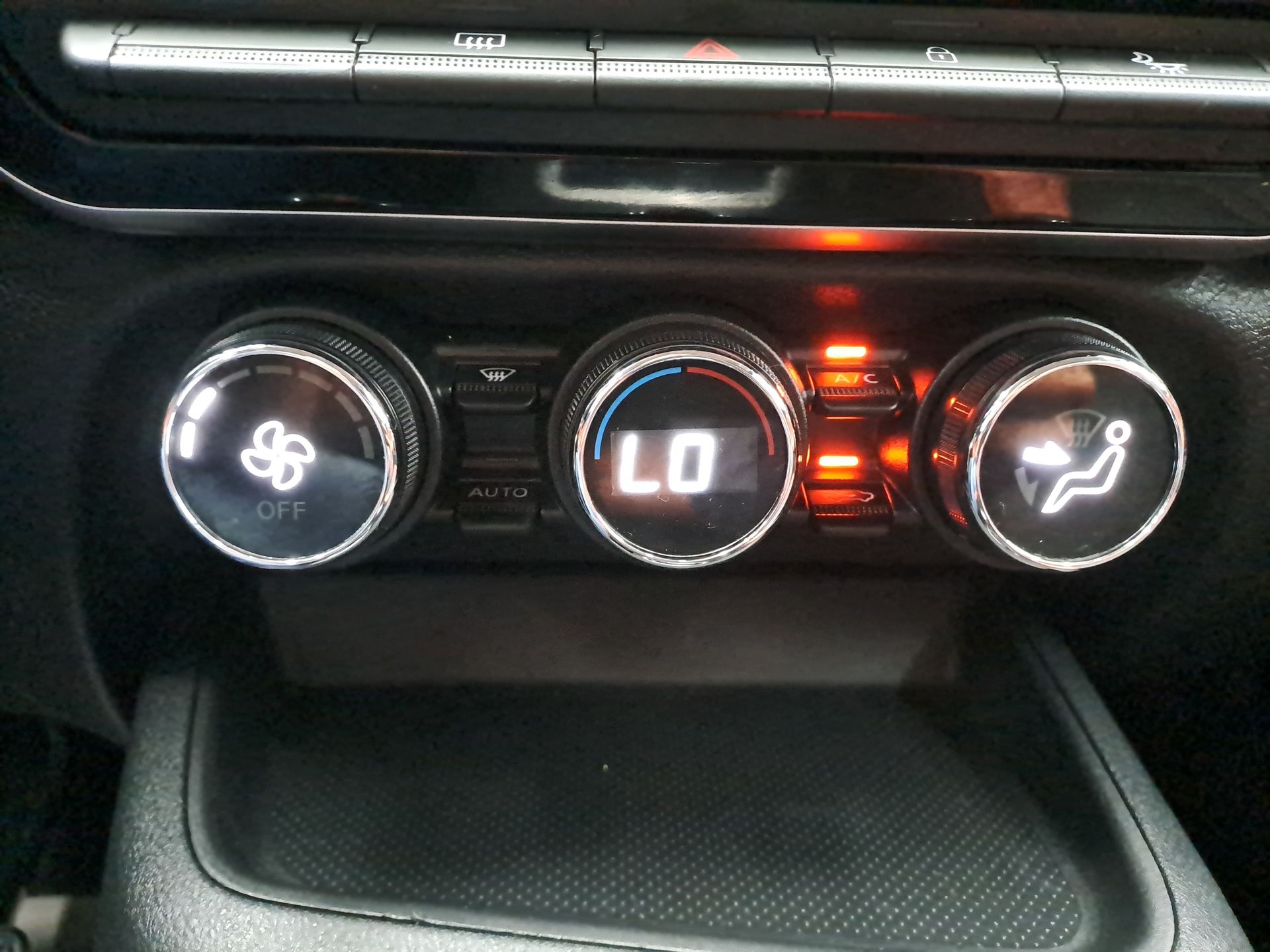 2025 Nissan MAGNITE EXCLUSIVE 1.0 LTS CVT 25