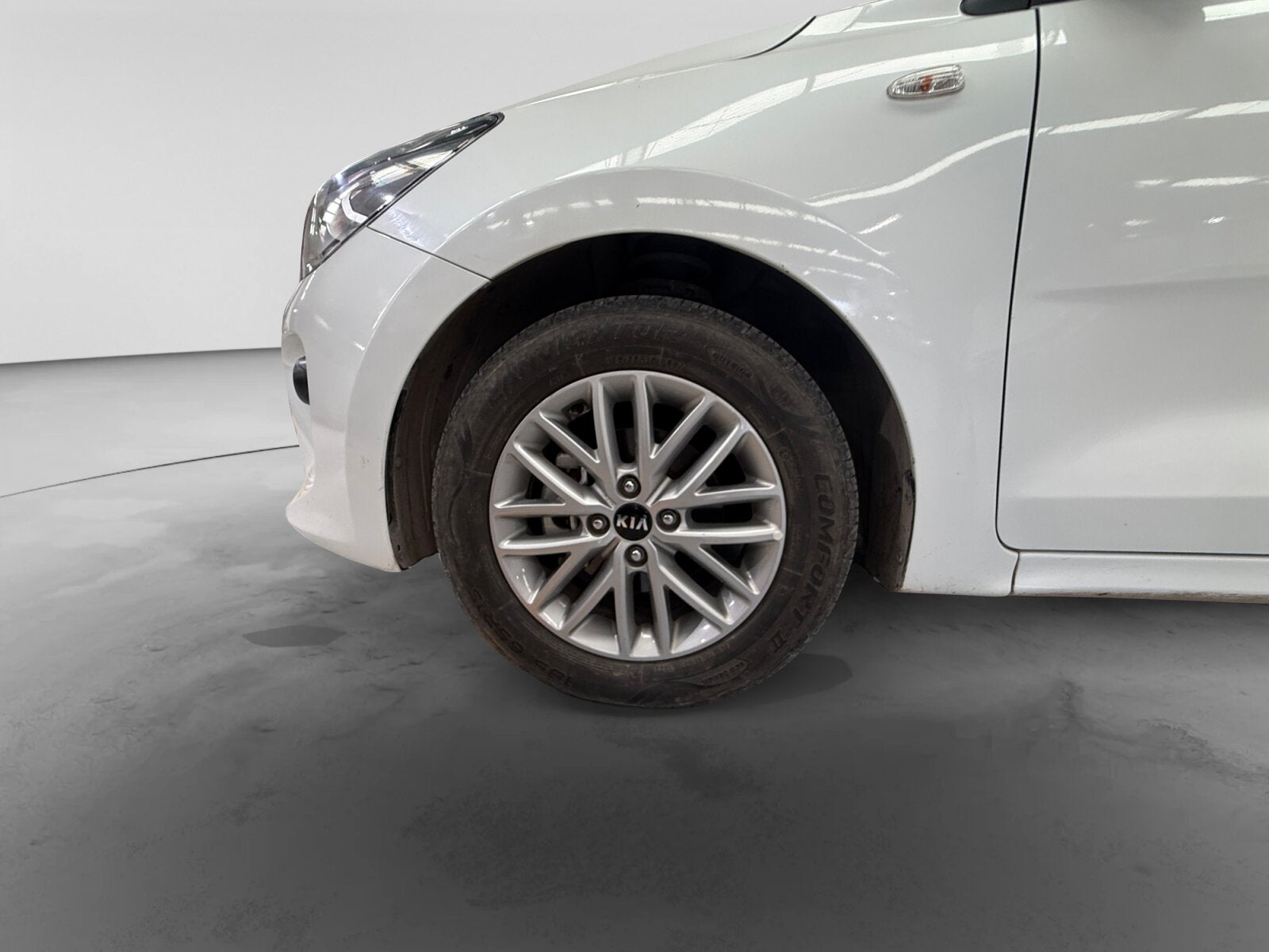 2018 Kia RIO LX 1.6 AT