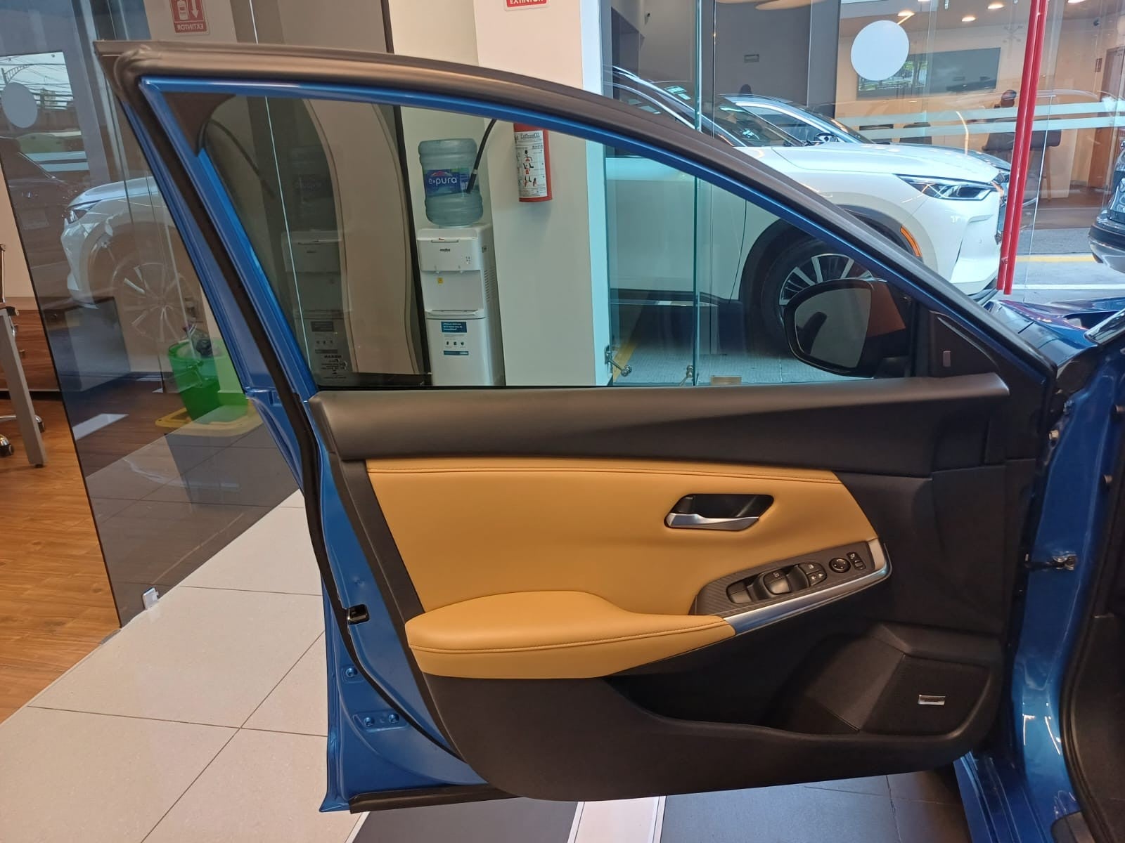 2024 Nissan SENTRA PLATINUM BITONO CVT 24