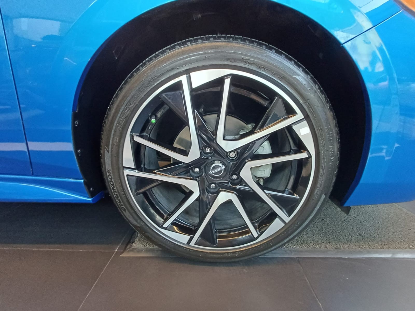 2024 Nissan SENTRA PLATINUM BITONO CVT 24